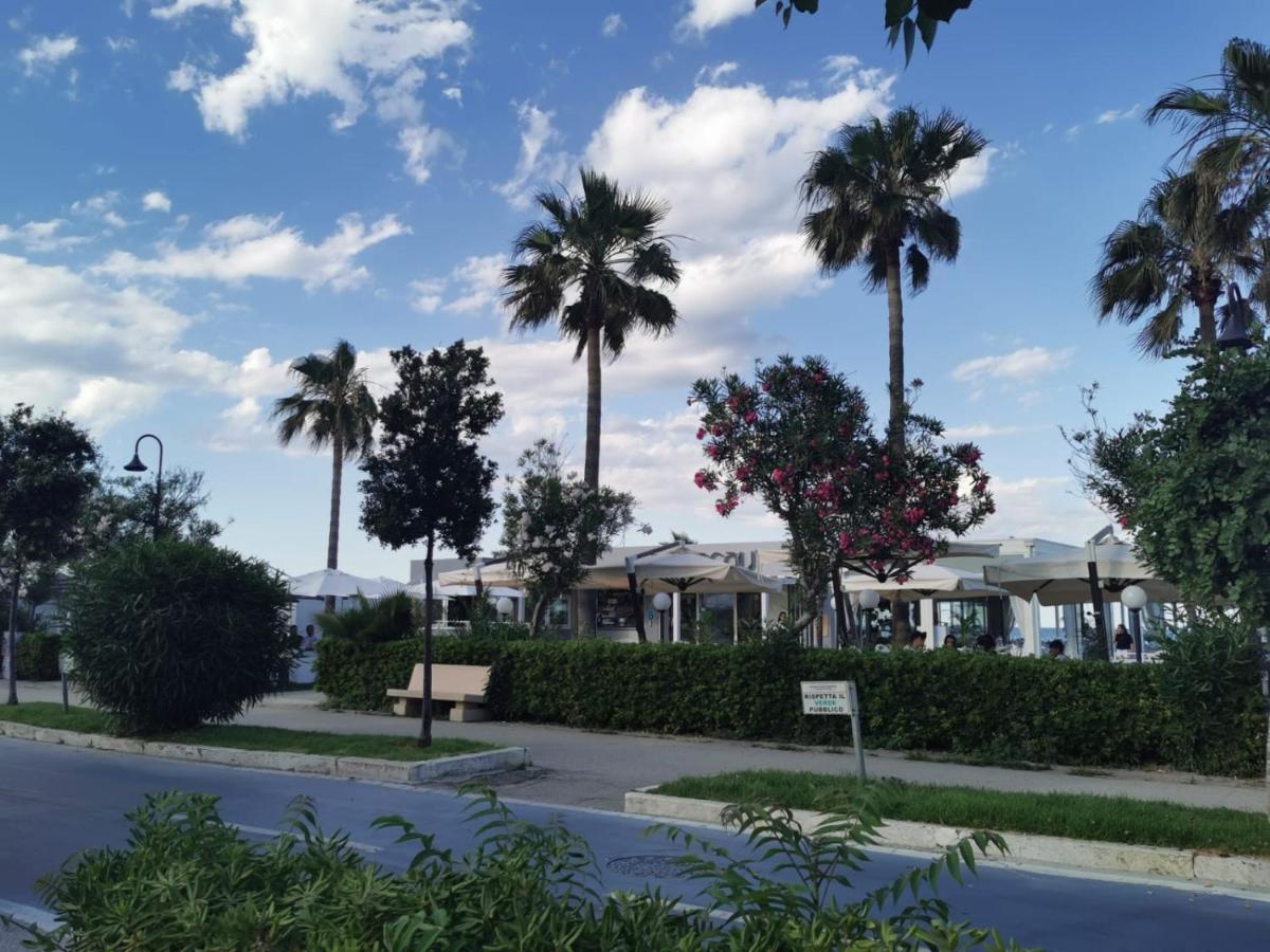 דירות Casamare Alba Adriatica Frontemare מראה חיצוני תמונה